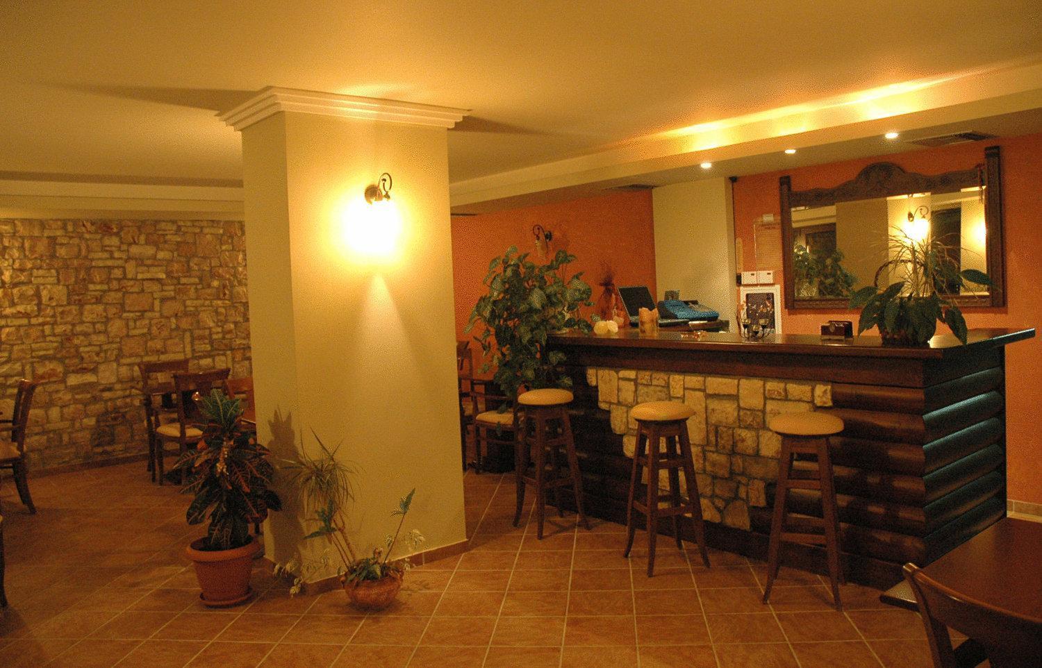 Aroanios Hotel Klitoría Exterior foto
