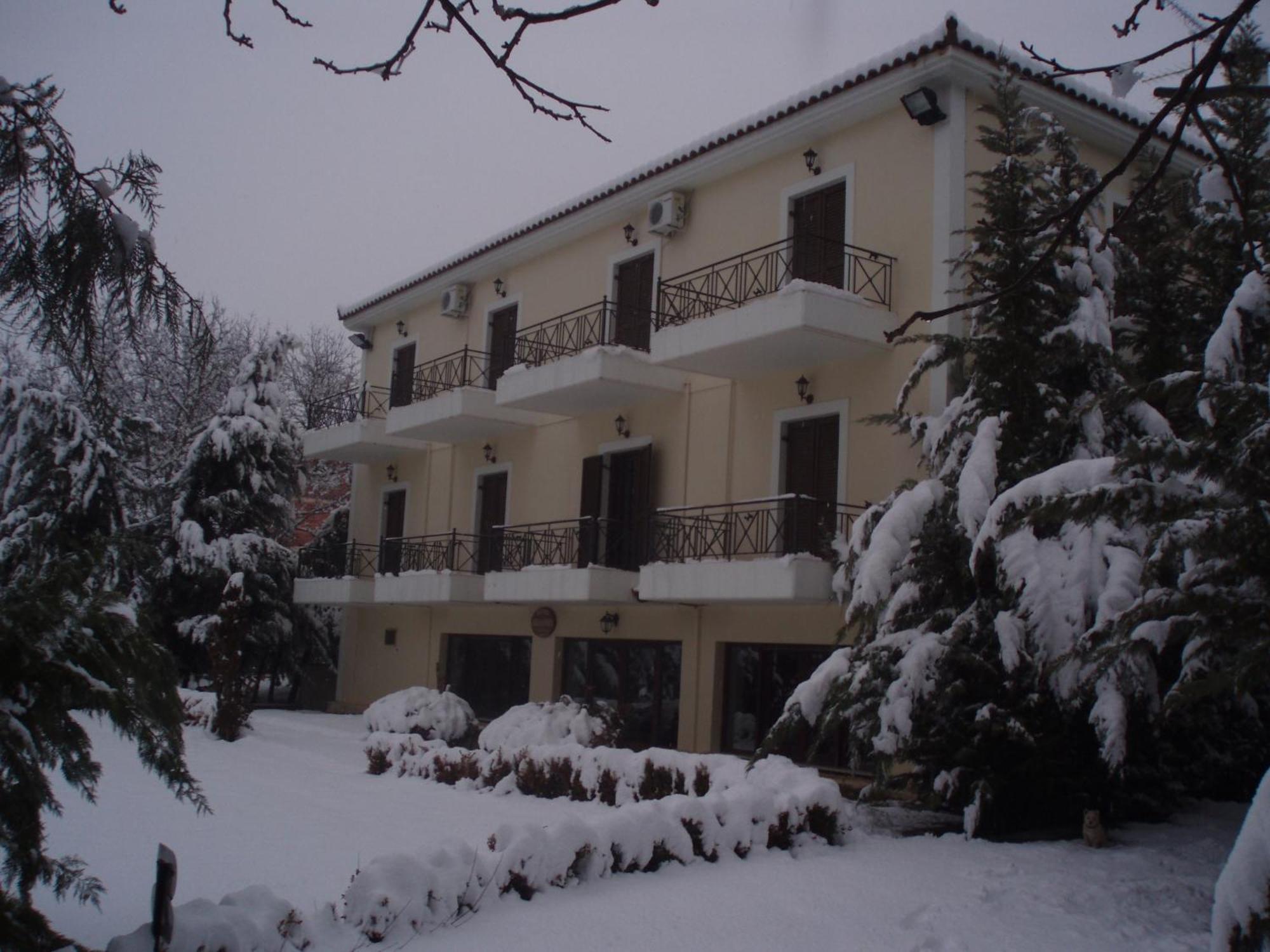 Aroanios Hotel Klitoría Exterior foto